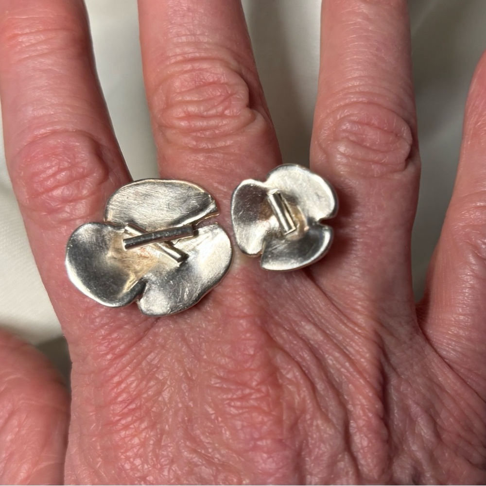 Robert Lee Morris Elegant Silver Double Floral Ring